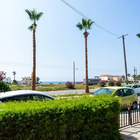 Color Cyprus Dhekelia Διαμέρισμα