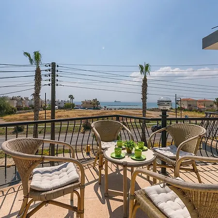 Color Cyprus Dhekelia Appartement